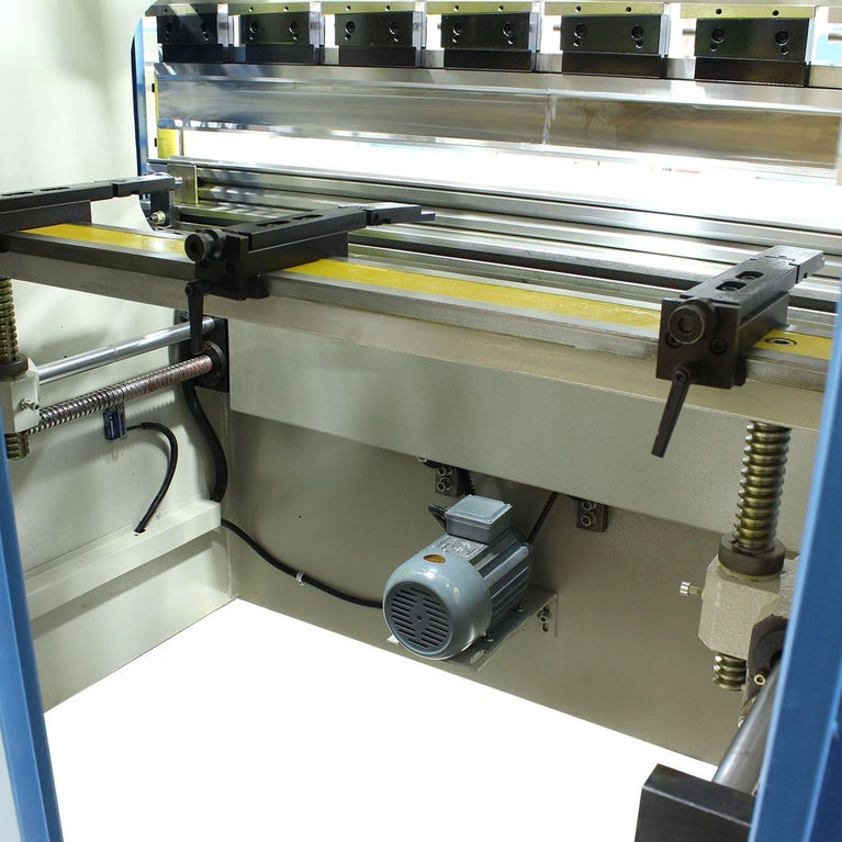 BP-3305CNC; 220V 3Phase 33 Ton, 63" 2 Axis Programmable Hydraulic Press Brake w/ Light Curtains