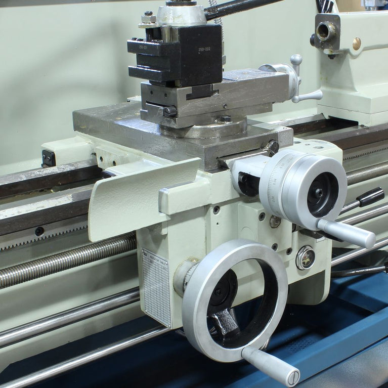 PL-1340E-1.0; 13" x 40" Geared Head with DRO 2HP, 220V 1Phase