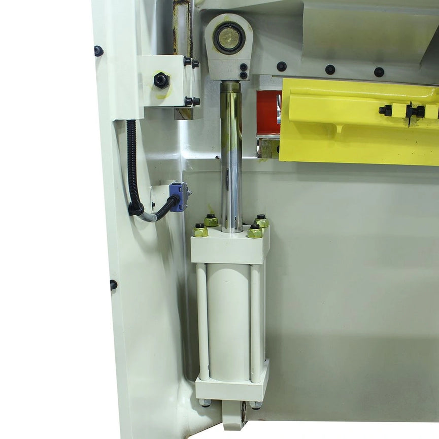 SH-70250-HD; 220V 3Phase Heavy Duty Hydraulic Shear. 96" Legth, 1/4" Mild Steel Capacity