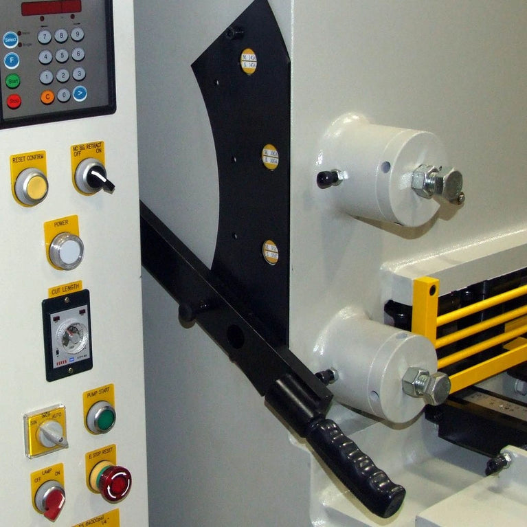 SH-5203-HD-NC; 220V 3Phase Heavy Duty Hydraulic Shear. 52" Length 3 (1/4") Gauge Mild Steel Capacity