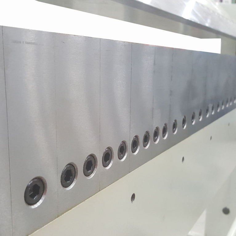 BB-5016F-DS; Manually Operated Reversible Box and Pan Brake, 50" Length, 16 Gauge Mild Steel Capacity