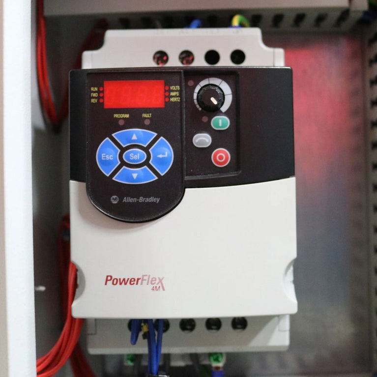 R-H45; 220V 1Phase 60 Htz Roll Bender with Hydraulic Movement for the Top Roll