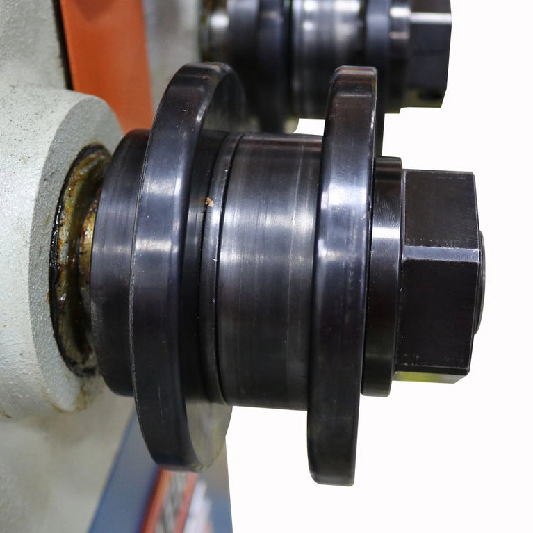 R-H45; 220V 1Phase 60 Htz Roll Bender with Hydraulic Movement for the Top Roll