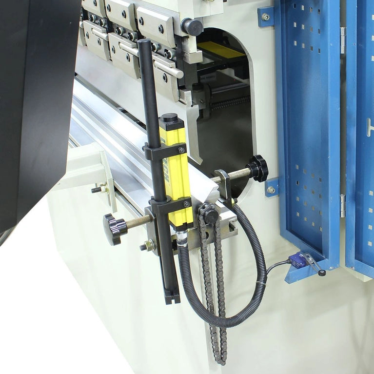 BP-3305CNC; 220V 3Phase 33 Ton, 63" 2 Axis Programmable Hydraulic Press Brake w/ Light Curtains