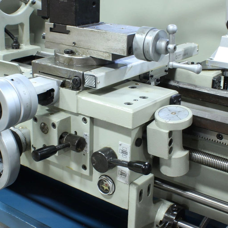 PL-1440E-1.0;  14" x 40" Geared Head Lathe with DRO  2HP, 220V 1Phase