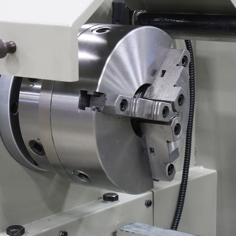 PL-1860E-1.0; 18" x 60" Geared Head Lathe with DRO  7-1/2HP, 220V 3Phase